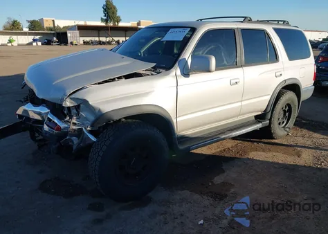 1998 Toyota 4Runner Sr5 V6 z USA, uszkodzony, nr VIN JT3GN86R1W0090888